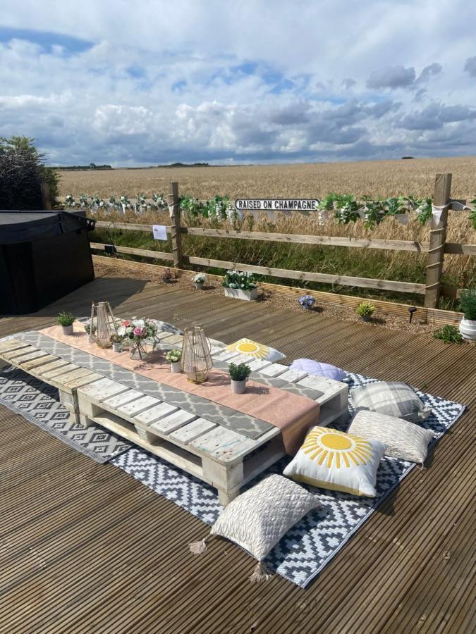 Hotel Country Bumpkins Luxury Glamping Wellingore Exteriér fotografie