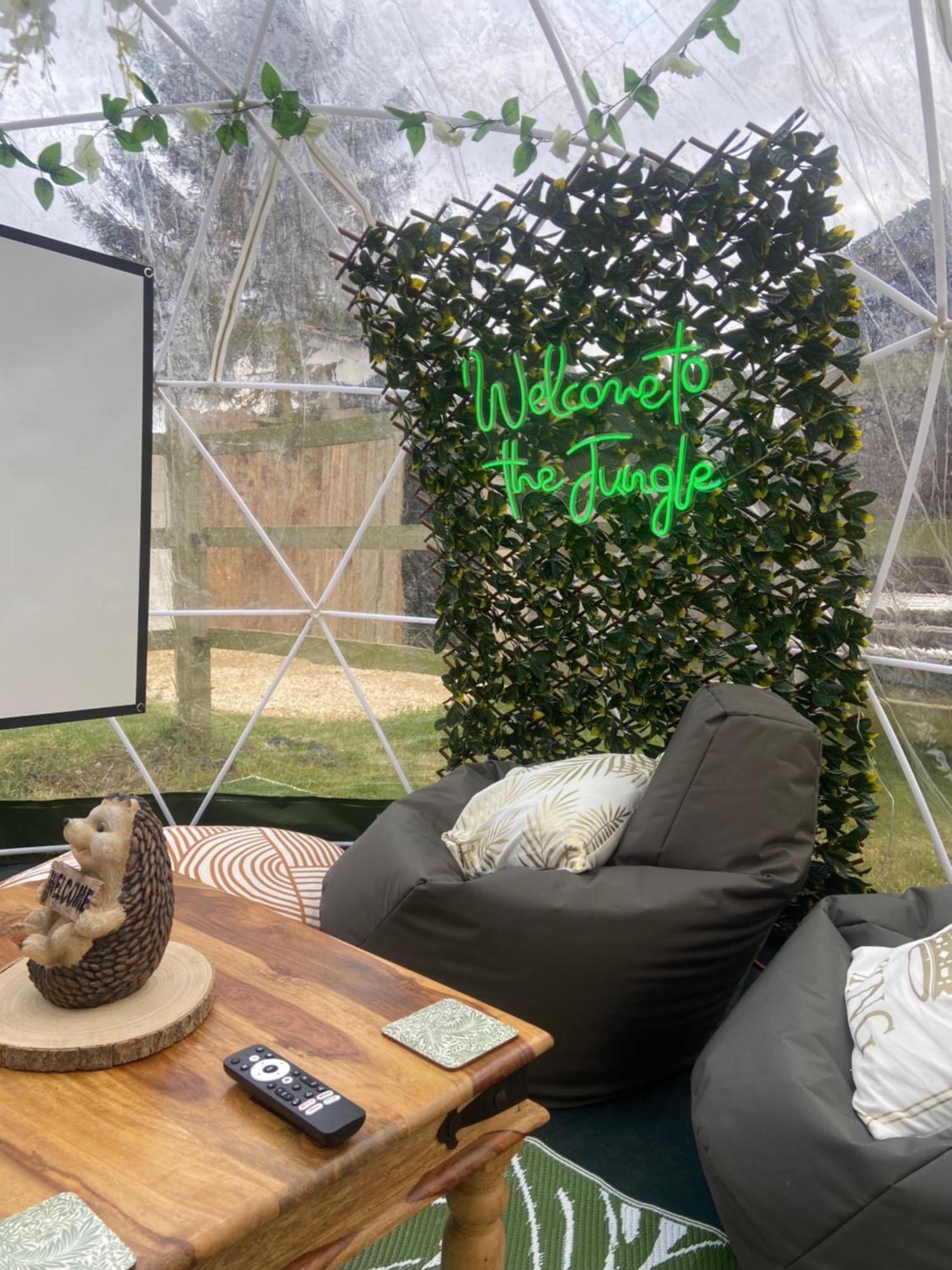 Hotel Country Bumpkins Luxury Glamping Wellingore Exteriér fotografie